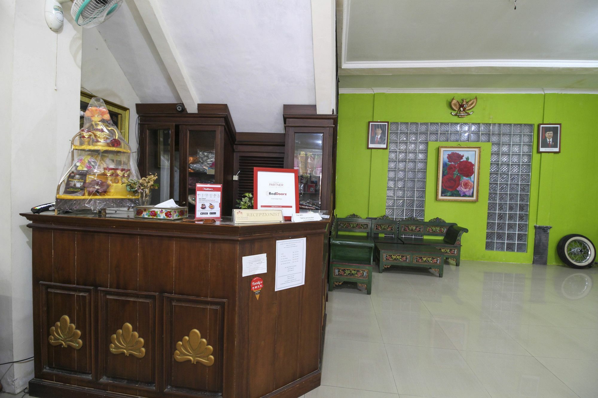 Reddoorz Near Lottemart Maguwo Hotel Yogyakarta Eksteriør billede